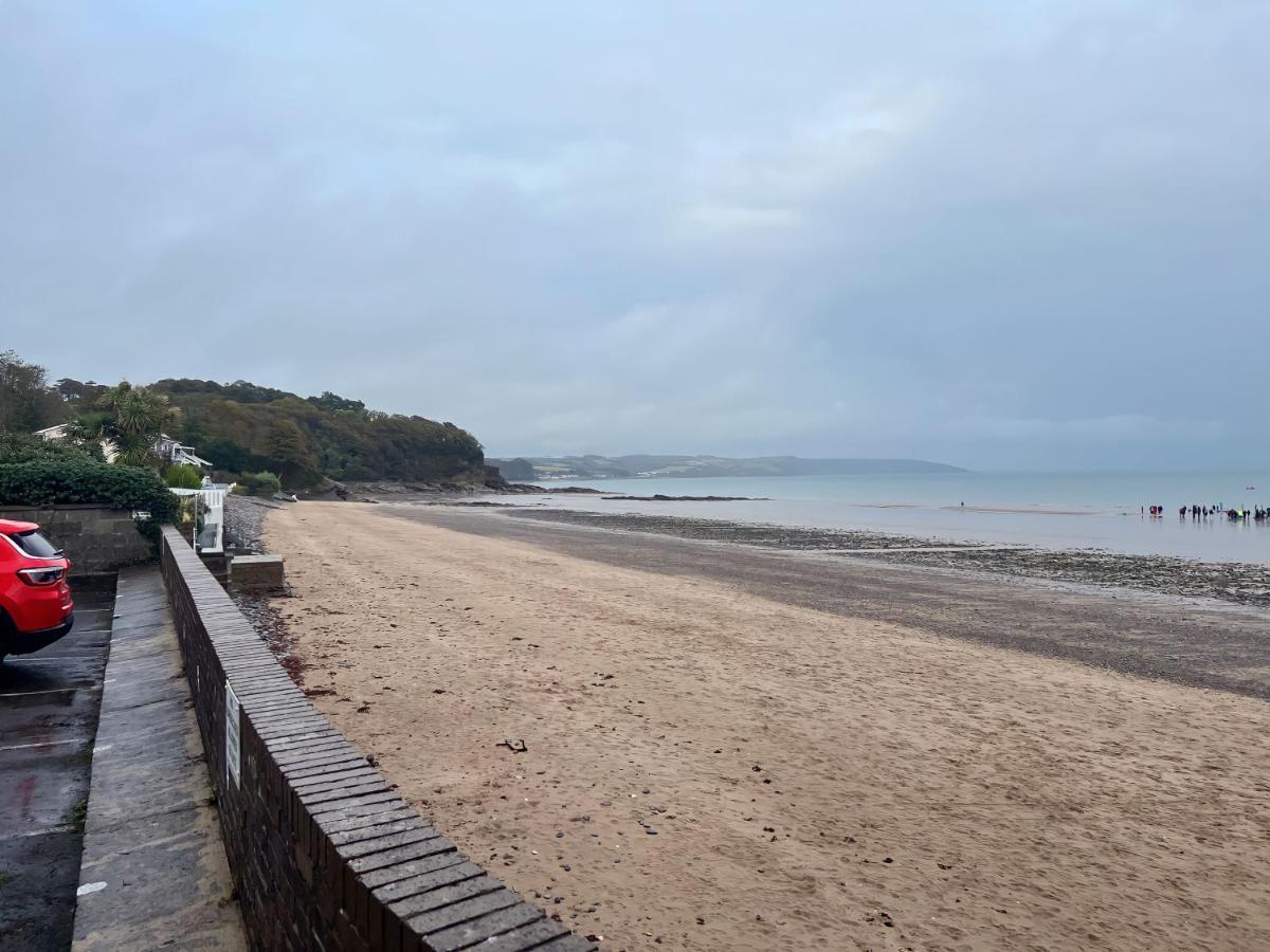 Court Ground Floor - Cosy With Sea Views Apartment