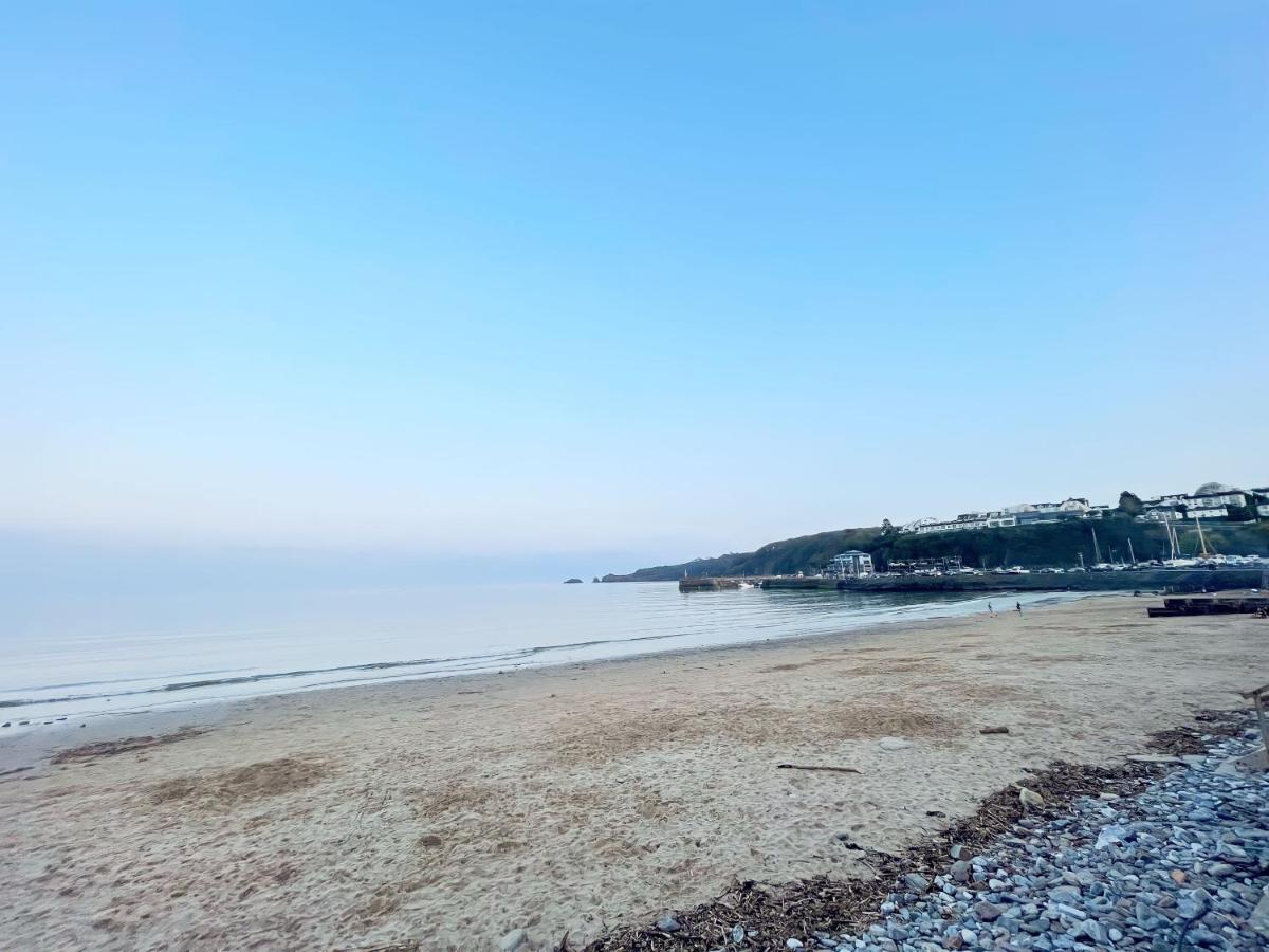 Court Ground Floor - Cosy With Sea Views Apartment *